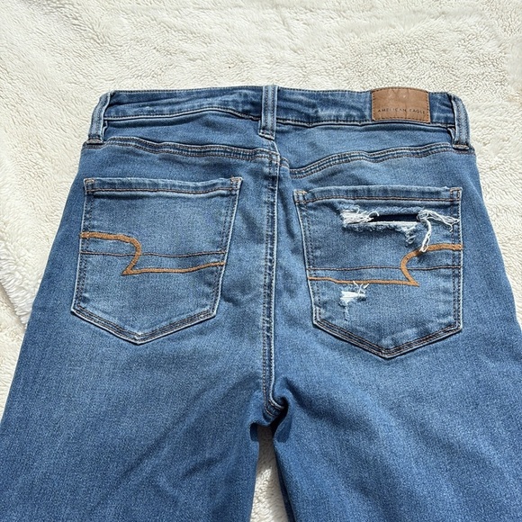 American Eagle Next Level Stretch Distressed Jeans – Size 4 Extra Short | - Picture 8 of 9